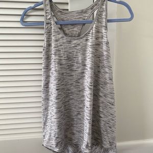 Lululemon Essential Tank - Heathered Grey